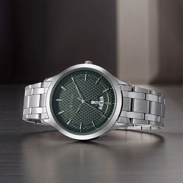 Karishma Analog — Textured Green Dial